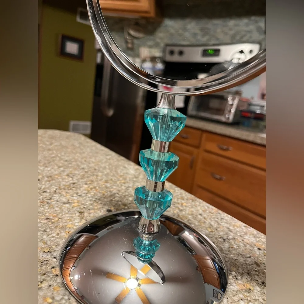 Vanity Makeup Mirror with Crystal detail